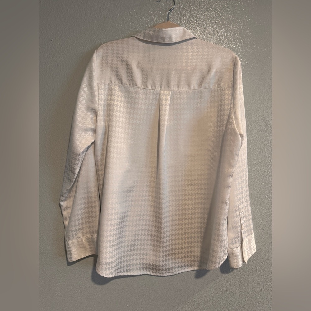 Express White Button-Up Shirt Large - Picture 7 of 7